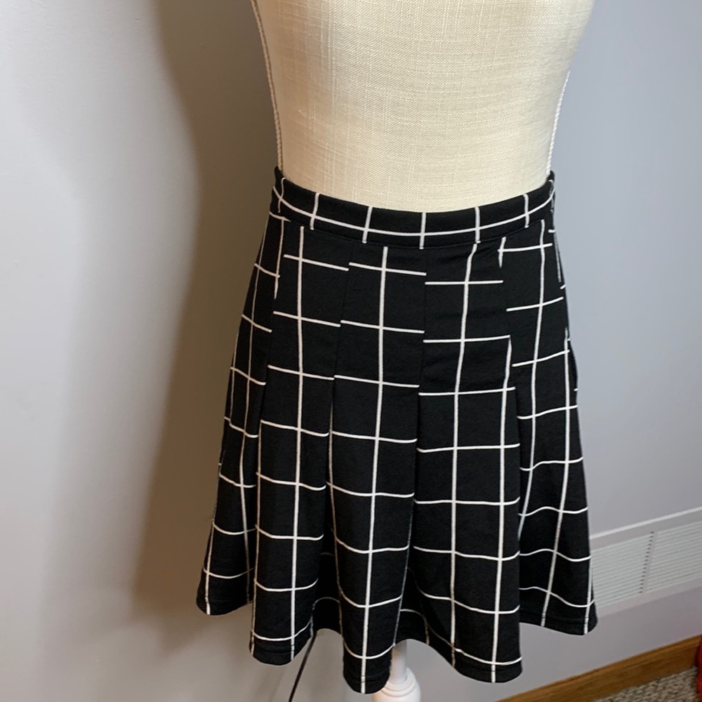 EUC mini skirt SZL
